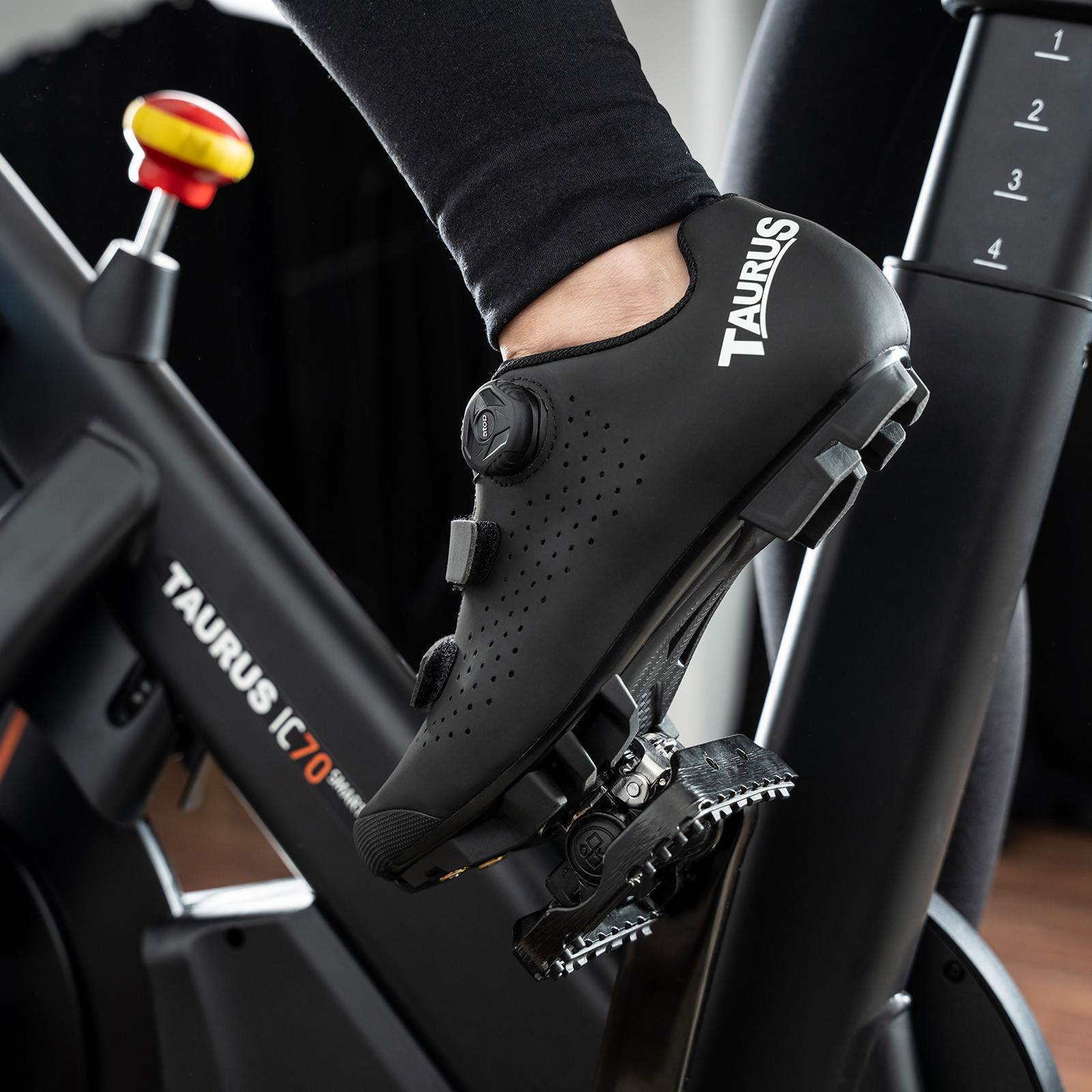 Taurus 08989 Pedały z systemem SPD - taurus ic70 smart 11 1600