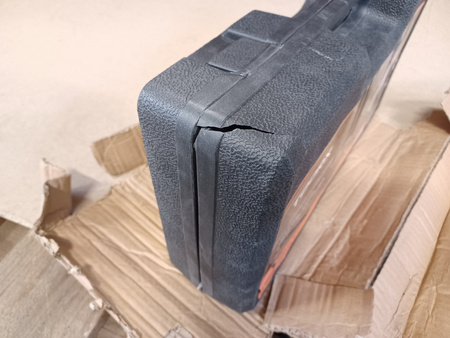 HANTLE ŻELIWNE W WALIZCE TOORX 20 KG OUTLET